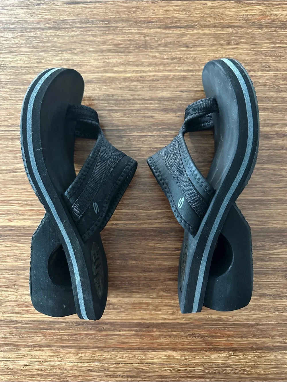 Skechers Black Slip-On Thong Sandals with Cushioned Footbed and toe loop
